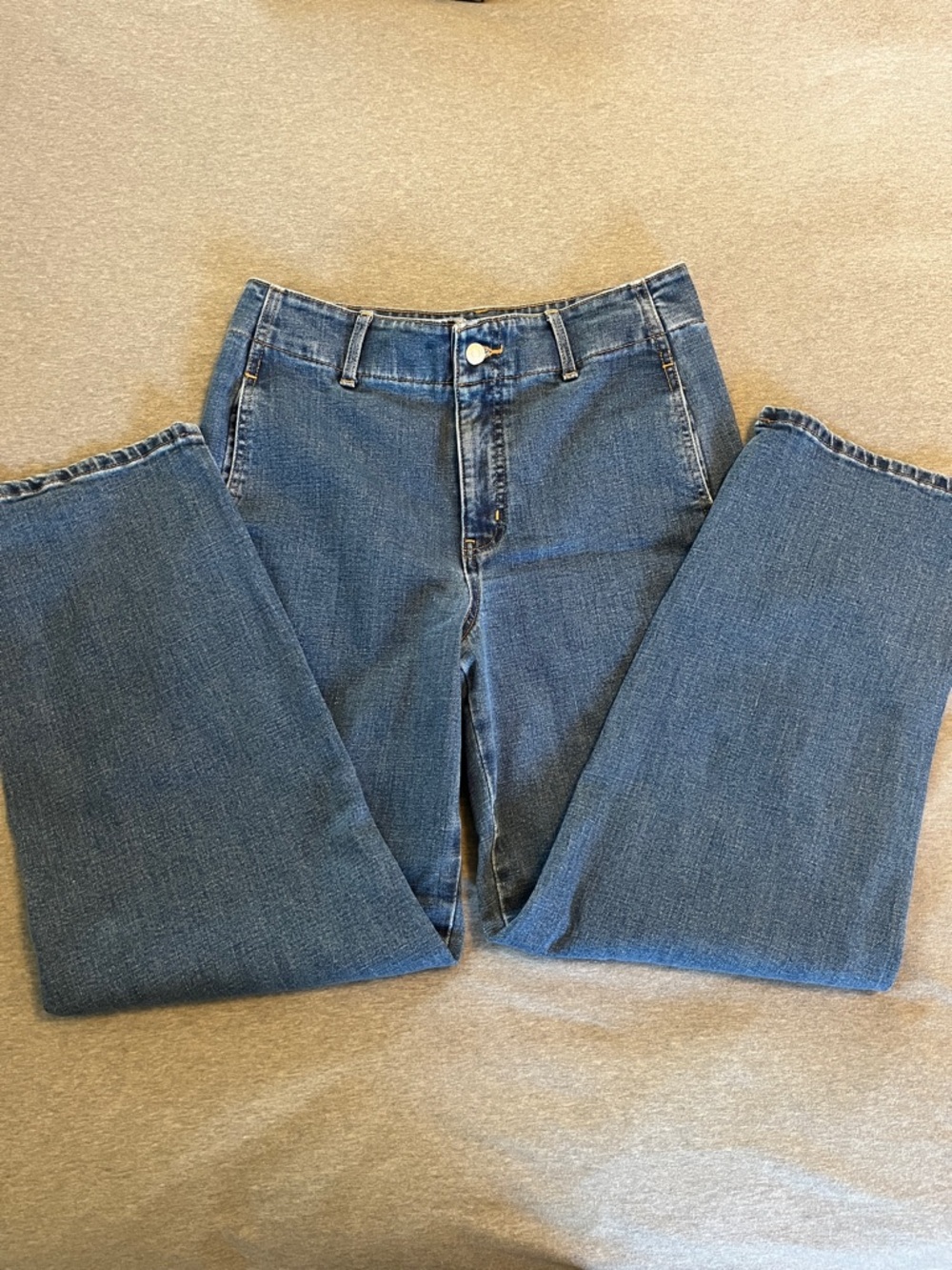 Banana Republic Straight-Leg Women’s Jeans in Medium Blue Wash Sz 6/28